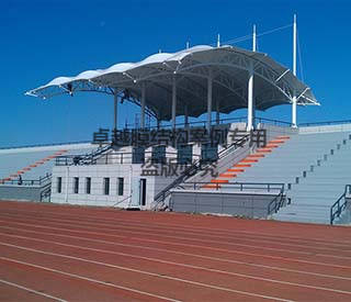 長春一汽高等?？茖W校操場膜結(jié)構(gòu)看臺