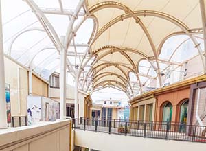 商場屋頂膜結(jié)構(gòu)有哪些特點？