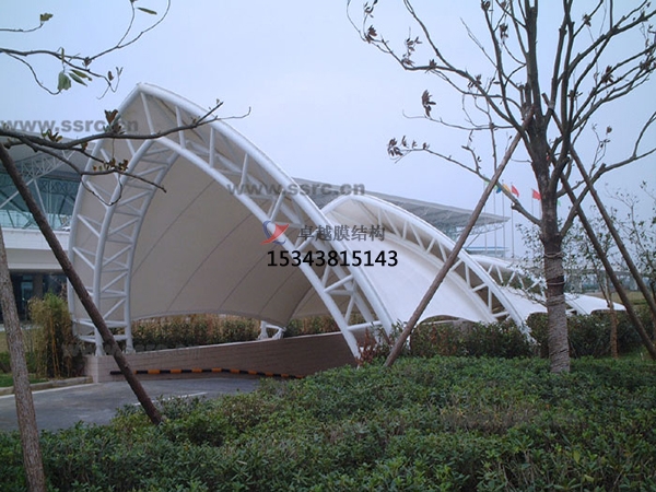 廈門選膜結(jié)構(gòu)材料要注意哪幾點？