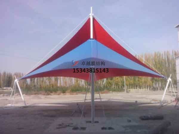 鶴壁商業(yè)廣場<font color='red'>張拉膜結構</font>景觀棚/雨棚設計搭建