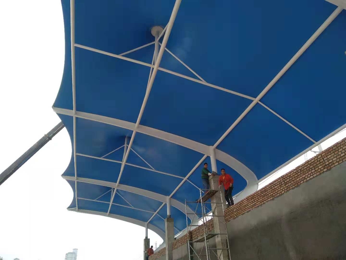 如何對膜結(jié)構(gòu)工程進行維護保養(yǎng)？