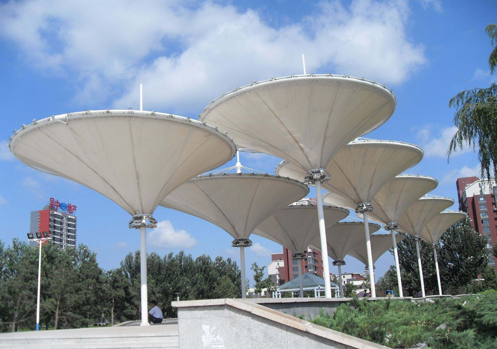 高爾夫膜結(jié)構(gòu)